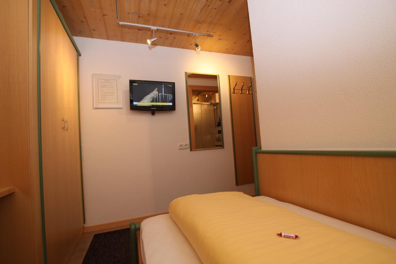 Gaestehaus Alpina Sankt Anton am Arlberg Extérieur photo